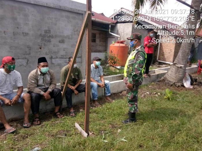 Serda Batu Bara Ingatkan Warga Desa Senggoro Ikuti Aturan Prokes