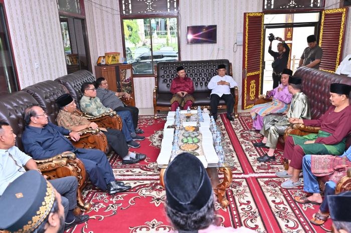 Pasangan Cagubri Abdul Wahid - Hariyanto Minta Tunjuk Ajar LAM Provinsi Riau