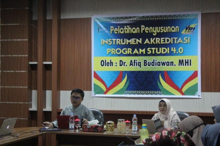 Tingkatkan Mutu Institusi STIE Taja Pelatiah Penyusunan Instrumen Akreditasi Pogram Studi 4.0