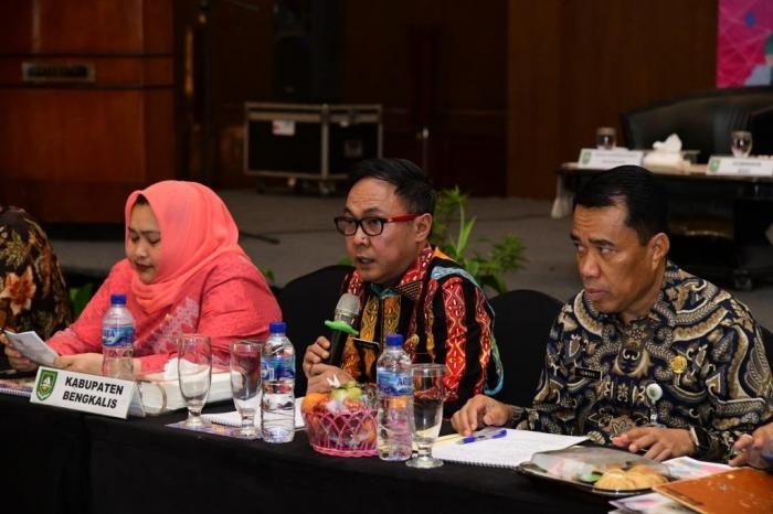 Turunkan Stunting, Bupati Bengkalis Kasmarni Dapat Apresiasi dari Tim Penguji 