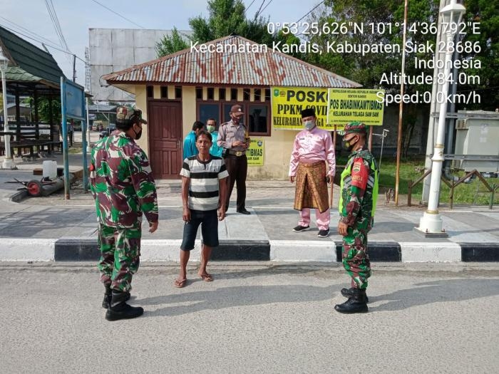 Cegah Covid 19, Pelda Muslim Terapkan Aturan Prokes di Kelurahan Telaga Sam Sam Kandis