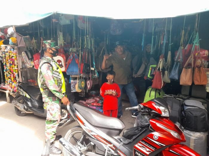 Kopda Zilmi Bersama Warga Giat Lakukan Prokes