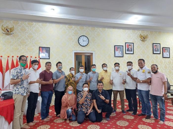 Berkunjung Ke Negeri Seribu Kubah, Erwin Edison Disambut Bupati Rohil 