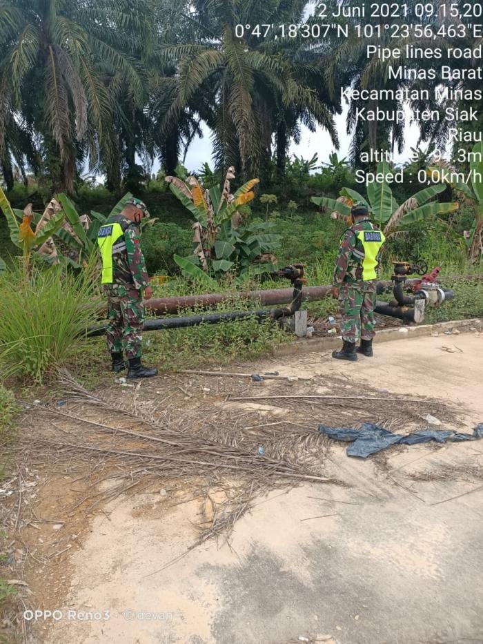 Antisipasi dari Gangguan, Babinsa Koramil 09 Minas Kembali Pantau Aset Nasional di Area 5