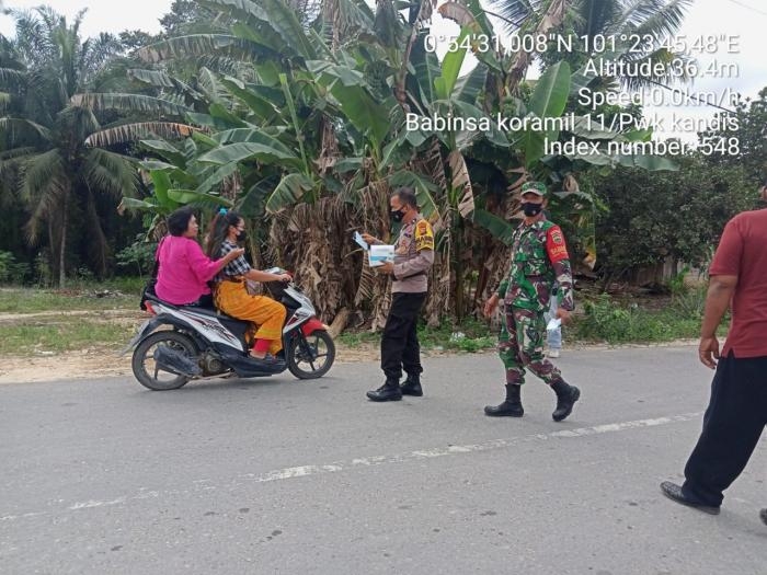 Cegah Covid 19, Sertu Aprianto Menggelar Operasi Prokes di Kampung Gondang