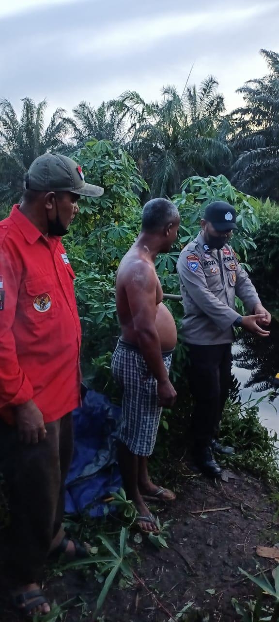 Niat Mau Cuci Kaki Di Tepi Kanal, Tio Marbun (7) Terbawa Arus Lalu Tenggelam Dalam Kanal PT. Meskom