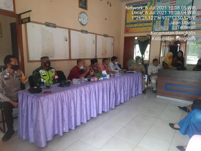 Dukung Program Desa, Anggota Koramil 01 Bengkalis Serda SB Batu Bara Ikuti Musdes