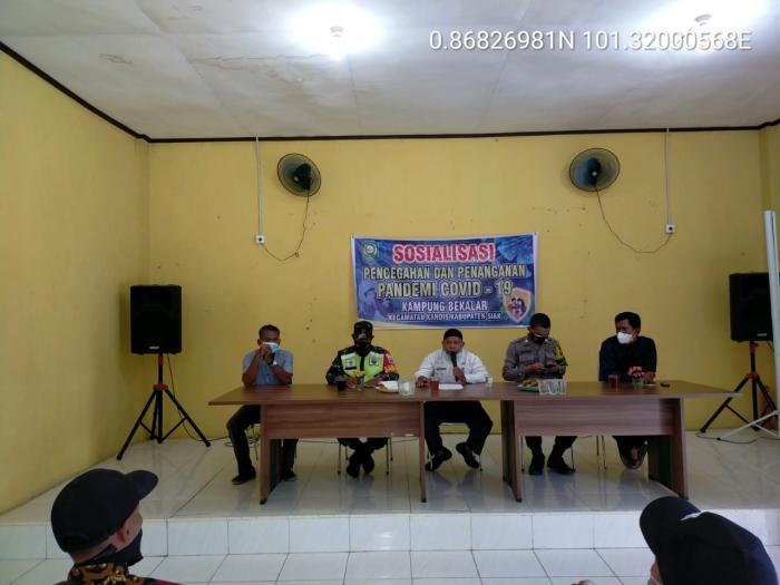 Serda Suriyadi Bersama Perangkat Kampung Bekalar Ikuti Rapat Penanganan Prokes