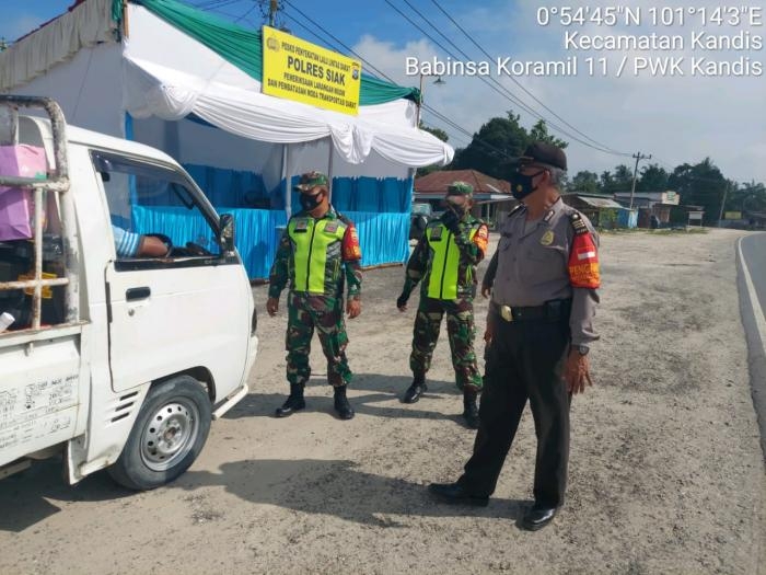 Personil TNI 11 Kandis Kembali Gelar Operasi Prokes Di Pos Penyekatan Mudik 
