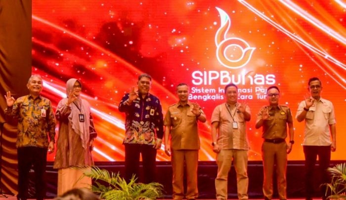 Masyarakat Bengkalis Kini Bayar Pajak Mudah Dengan Aplikasi SIPBuKas