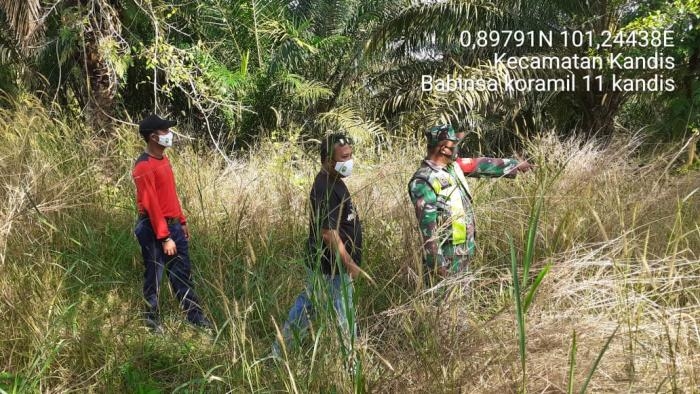 Cegah Kebakaran, Anggota Koramil 11 Kandis Serda Julia Darma Kembali Gelar Patroli Karlahut