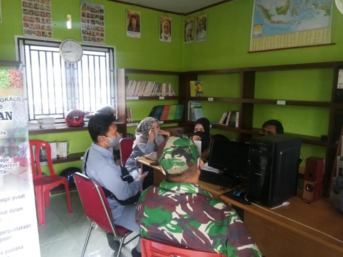 Babinsa Desa Wonosari Gelar Komsos Bersama Warga