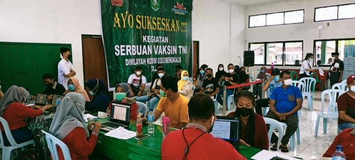 Putus Mata Rantai Covid 19, Kodim 0303 Bengkalis Bersama Tim Relawan Gelar Vaksinasi