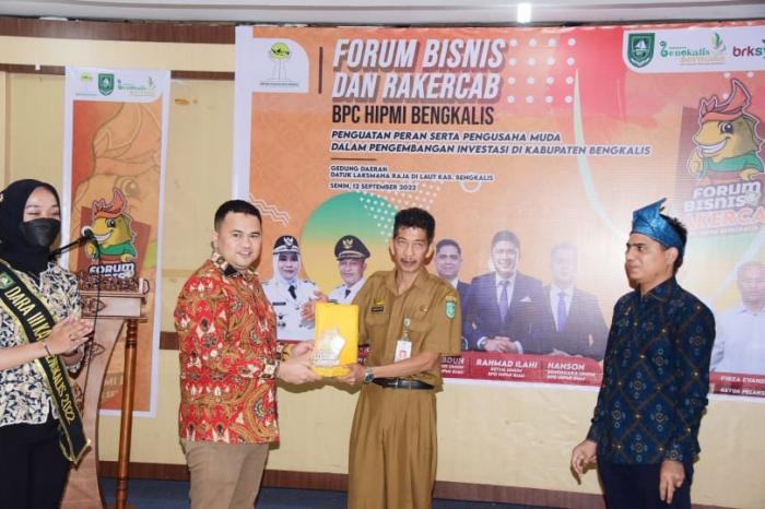 HIPMI Bengkalis Gelar Forum Bisnis dan Rakercab, Bupati Tekankan Hal ini
