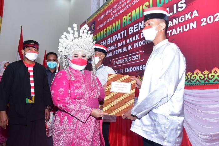 Sebanyak 936 Orang Warga Binaan Lapas Bengkalis Dapat Remisi dari Bupati Kasmarni