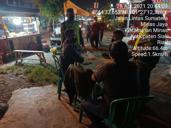 Cegah Penyebaran Covid 19, Personil Koramil 9 Minas Giat Lakukan Patroli Prokes