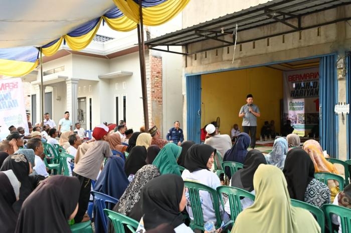 Ustadz Bombom Kampanyekan Abdul Wahid - SF Hariyanto di Kampar 
