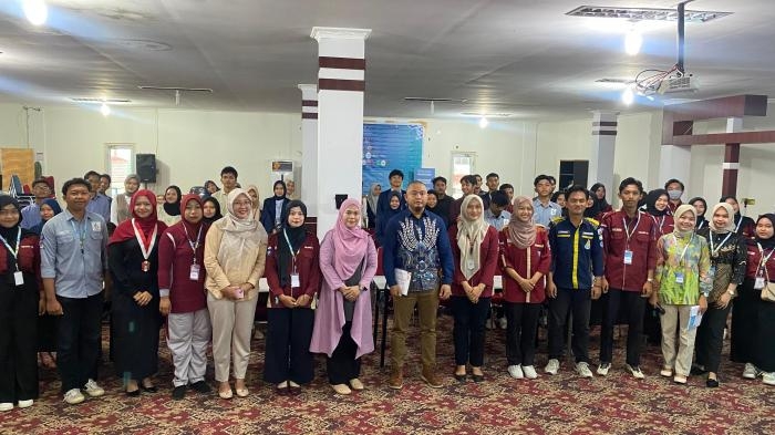 Himpunan Mahasiswa Administrasi Negara Polbeng Sukses Taja Seminar Workshop Desain Grafis 