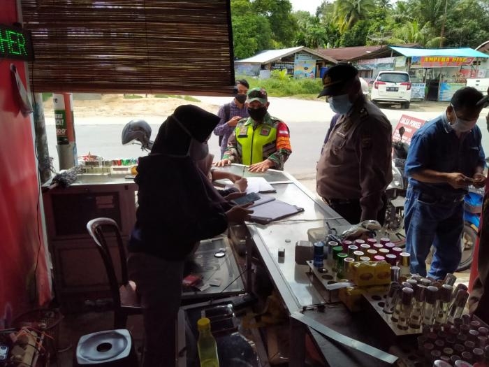 Cegah Covid 19, Personil Koramil 09 Minas Kembali Gelar Patroli Prokes