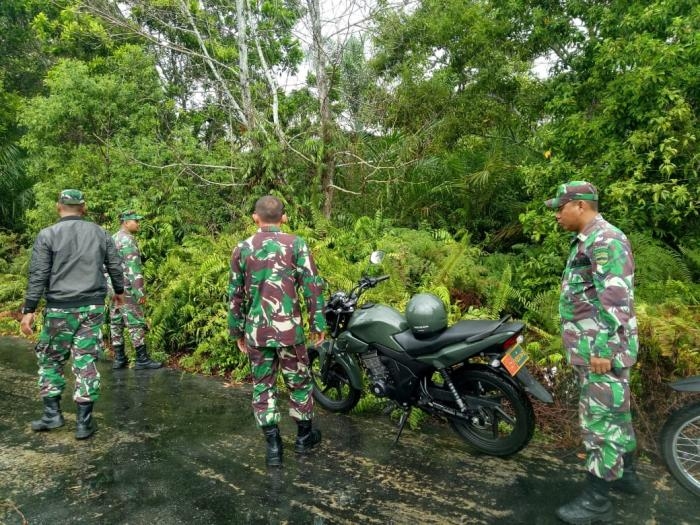 Cegah Kebakaran, Koramil 01 Bengkalis Gelar Patroli Karlahut Di Desa Bantan Tua