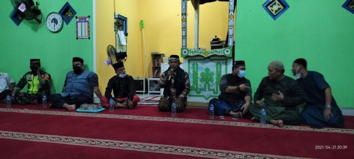 Babinsa Desa Teluk Rhu Ikut Kawal Acara Safari Ramadhan 