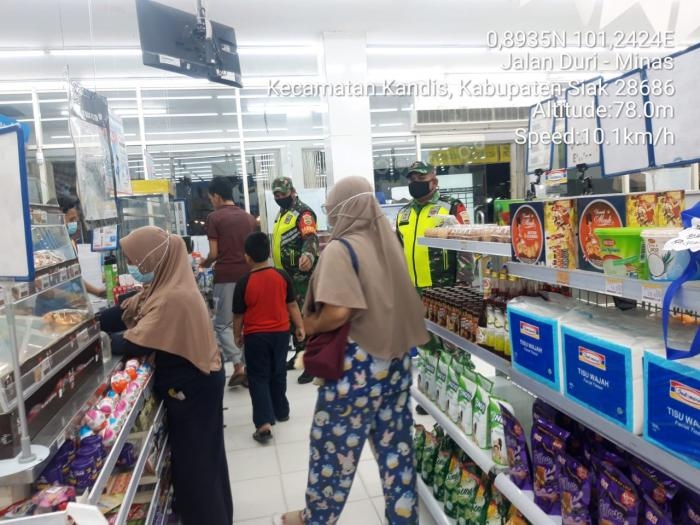 Cegah Penularan Wabah Covid 19, Personil Koramil 11 Kandis Giat Lakukan Operasi