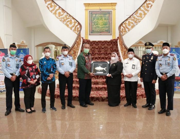 Bupati Bengkalis Kasmarni Terima Kunjungan Kakanwil Kemenkum HAM Provinsi Riau di Wisma Daerah