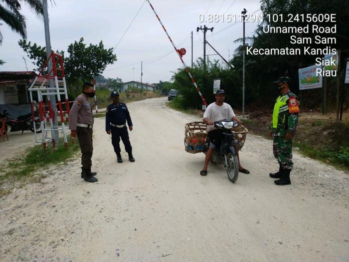 Antisipasi Penyebaran Covid 19, Personil Koramil 11 Kandis Gelar Disiplin Prokes di Pos PPKM