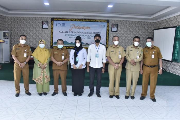 STIE Syariah Bengkalis Lepas 2021 Mahasiswa KKM di Dua Provinsi
