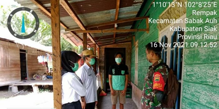 Cegah Covid 19, Sertu Muhajirin Giat Lakukan Operasi Prokes di Kampung Rempak Siak