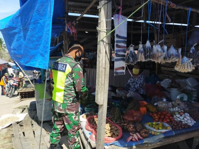 Cegah Penyebaran Covid 19, Anggota Koramil 09 Minas Gelar Operasi Prokes