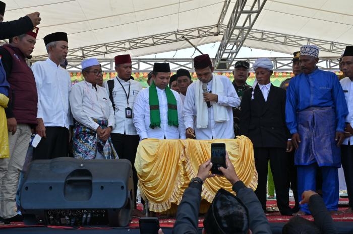 Kenapa UAS Ajak Masyarakat Pilih Cagubri Abdul Wahid? Ini Alasan nya