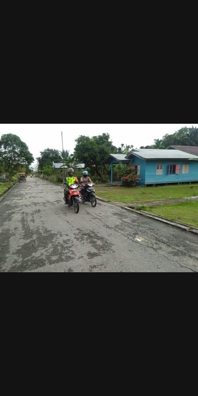 Jelang Pemilihan 9 Desember 2020 anggota Danramil 08/Merbau Gelar Patroli Pengamanan.