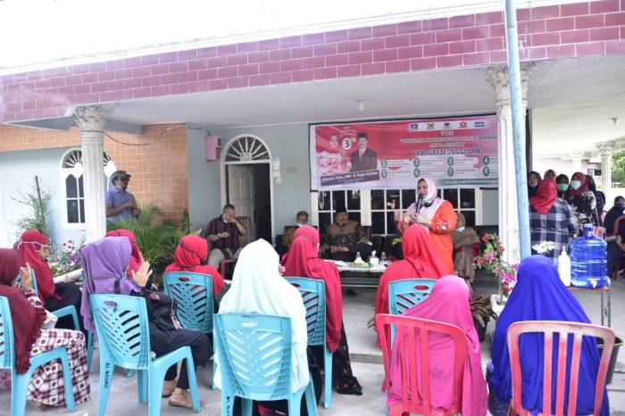 Tak Kuasa Menahan Haru, Kasmarni Menangis Saat Orasi Kampanye di Duri