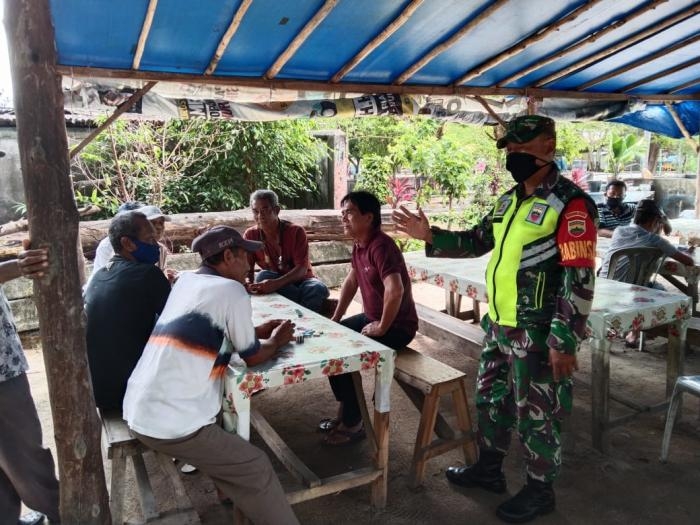 Babinsa Desa Kelemantan Gelar Kegiatan Komsos