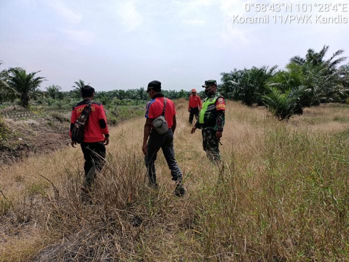 Awasi Titik Api, Anggota Koramil 11 Kandis Gencar Lakukan Patroli