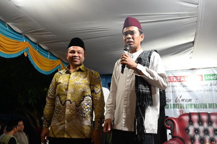UAS Yakinkan Masyarakat Singingi Untuk Dukung Sahabatnya Abdul Wahid Jadi Gubernur 
