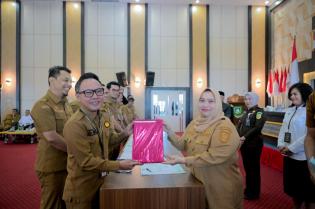 Bupati Kasmarni Tegaskan DPA SKPD Harus Menjadi Komitmen Penguat Kinerja dan Pelayanan Publik 