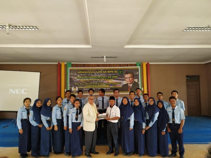 Syamsurizal Sosialisasi 4 Pilar Dengan Ratusan Pelajar di Bengkalis