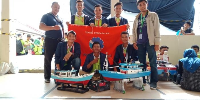 Lagi, Polbeng Sabet Best Design Pada Ajang Kontes Kapal Cepat Tak Berawak Nasional 2018