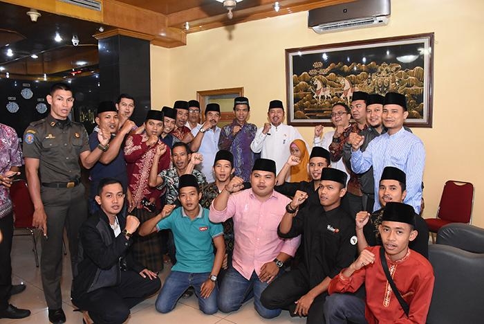 Ingin Bertemu Annisa Hafidzah 30 Juz, Kafilah Bengkalis Dikunjungi Abdul Somad