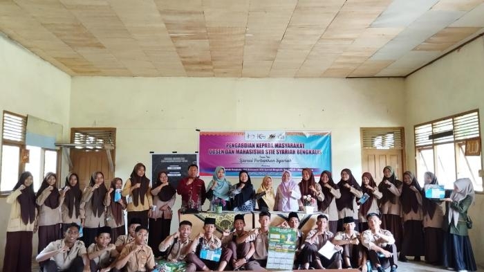 Dosen dan Mahasiswa STIE Syariah Bengkalis Gelar Kegiatan Literasi Perbankan Syariah
