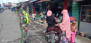 Anggota Danramil 08/Merbau gelar patroli gakplin protokol kesehatan