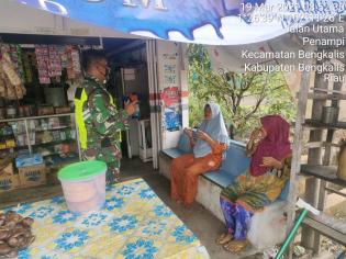 Babinsa Desa Penampi Gelar Komsos Dengan Masyarakat