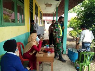 Anggota Koramil 08/Merbau Gelar Patroli Gakplin Protokol Kesehatan