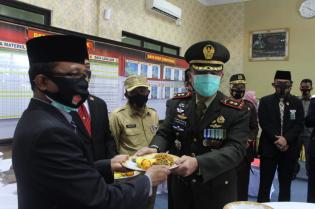Dengan Mengangkat Tema Satu Untuk Negeri, Peringatan HUT TNI ke - 75 Berjalan Lancar