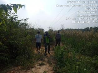 Situasi Cuaca Ektrim, Pelda Rahman S Giat Lakukan Patroli Di Kelurahan Telaga Sam Sam 