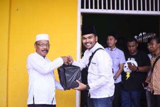 Komunitas Supermoto BEKDAX Santuni Anak Yatim
