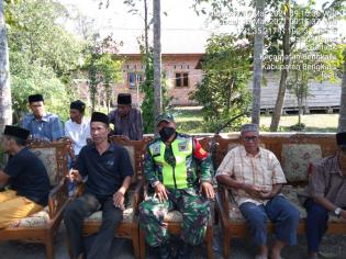 Cegah Covid 19, Babinsa Desa Senderak Gelar Kegiatan Komsos