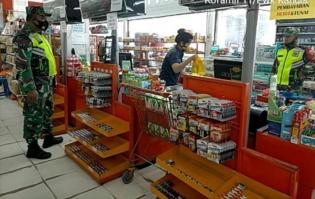 Anggota Danramil 11/Pwk Kandis gelar patroli gakplin protokol kesehatan
